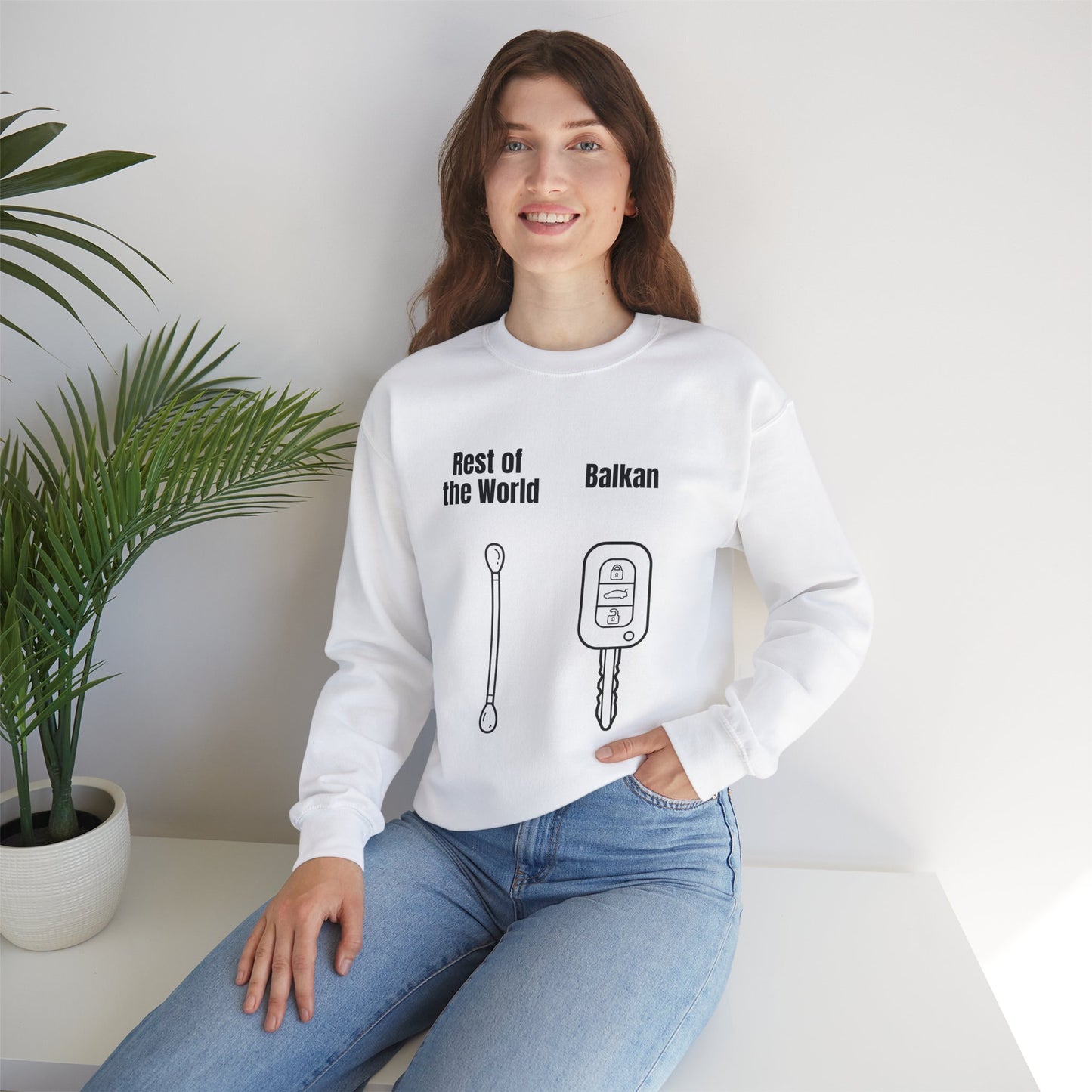 Lustiges Sweatshirt mit Rundhalsausschnitt und Balkan-Motiv