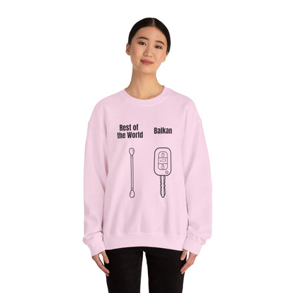 Lustiges Sweatshirt mit Rundhalsausschnitt und Balkan-Motiv
