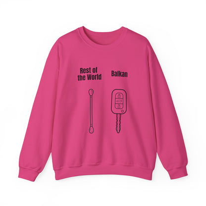 Lustiges Sweatshirt mit Rundhalsausschnitt und Balkan-Motiv