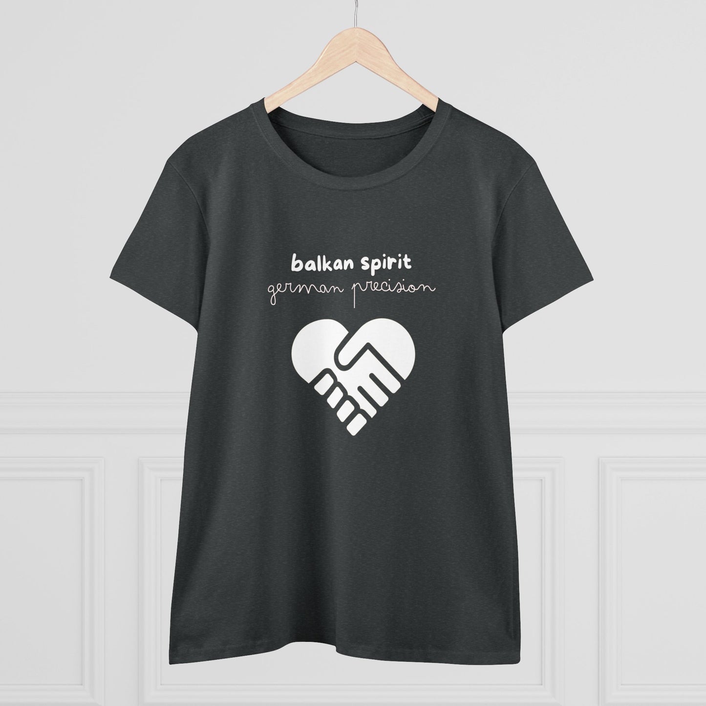 Balkan Spirit, German Precision Damen-Baumwoll-T-Shirt